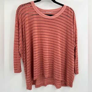 Hard tail 3/4 sleeve activewear mesh dolman sleeve oversized shirt size medium